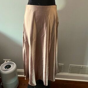 Nice dressy midi A line skirt🌹